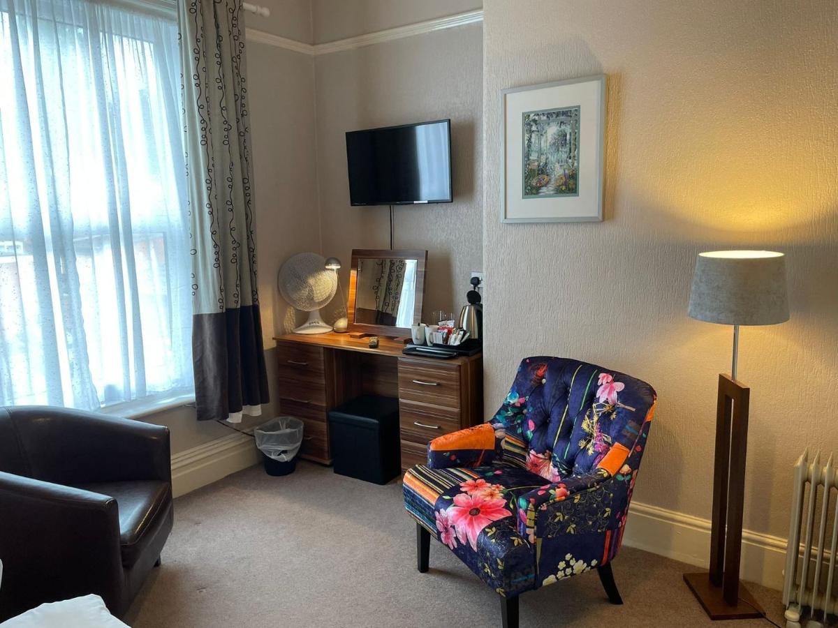 Rostrevor Hotel - Guest House Bury  Dış mekan fotoğraf