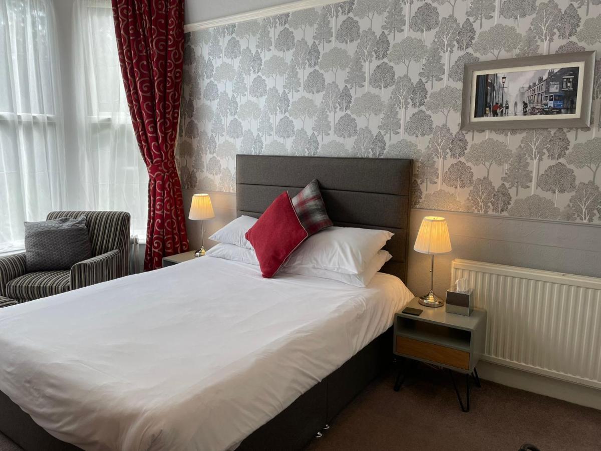 Rostrevor Hotel - Guest House Bury  Dış mekan fotoğraf