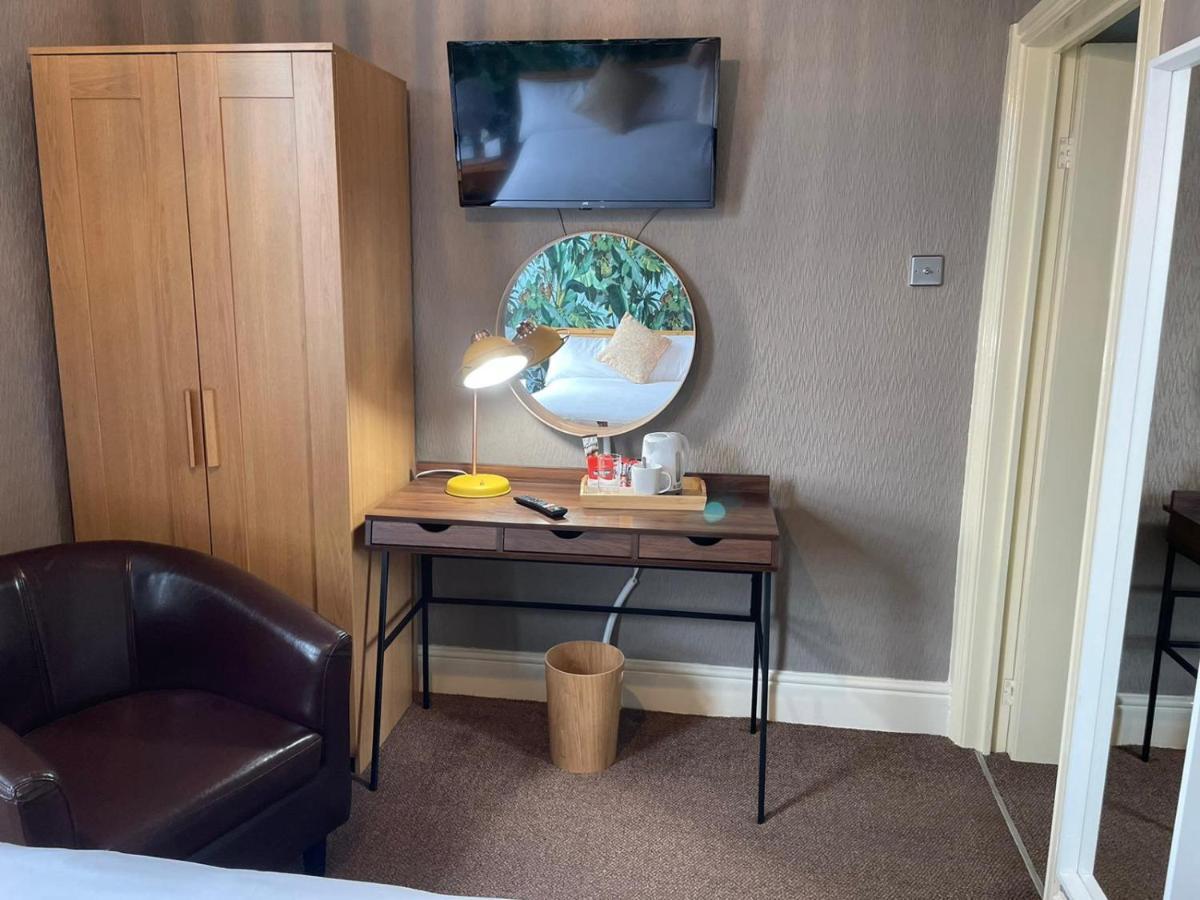 Rostrevor Hotel - Guest House Bury  Dış mekan fotoğraf